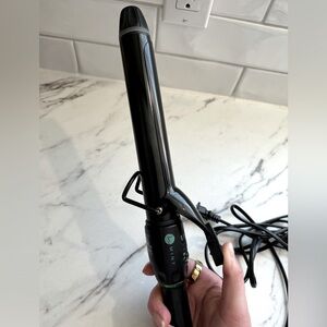 Mint 1.25” Curling Iron